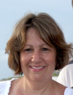 Lisa Berg Headshot